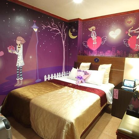 סינצ'ו סיטי Golden Swallow Hotel מראה חיצוני תמונה