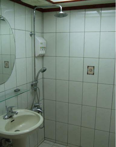 סינצ'ו סיטי Golden Swallow Hotel חדר תמונה