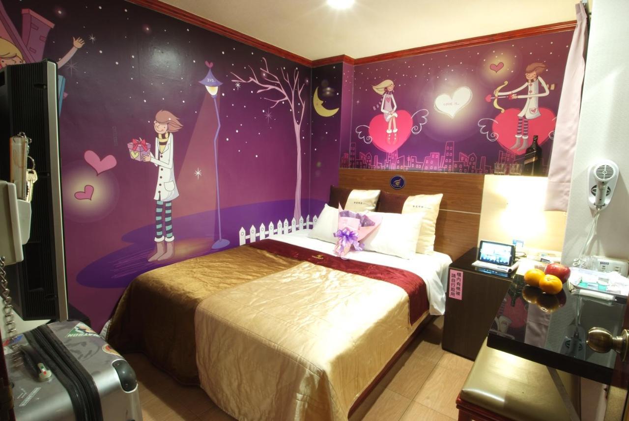 סינצ'ו סיטי Golden Swallow Hotel מראה חיצוני תמונה
