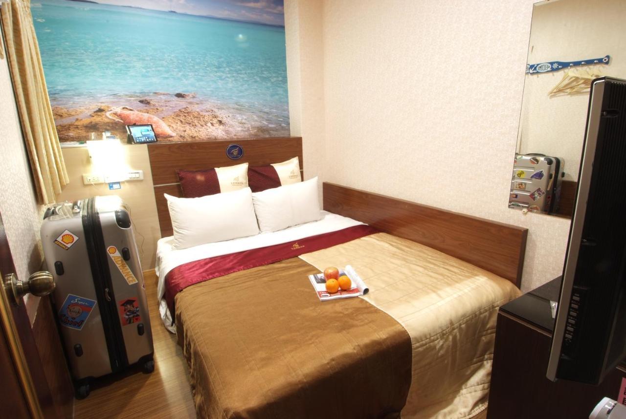 סינצ'ו סיטי Golden Swallow Hotel מראה חיצוני תמונה